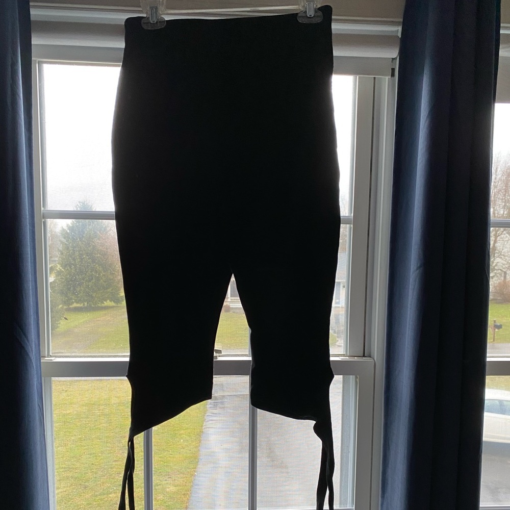 Women’s target Capri leggings